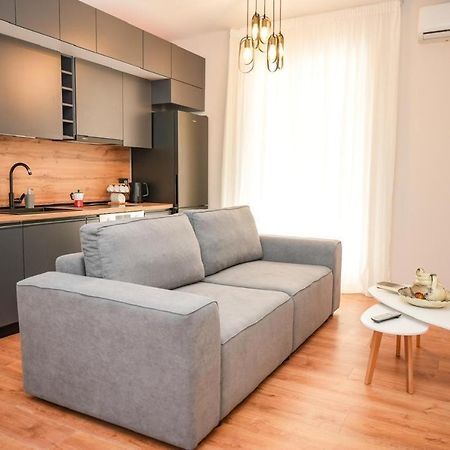 Bougainvilla Apartments Тирана Екстериор снимка
