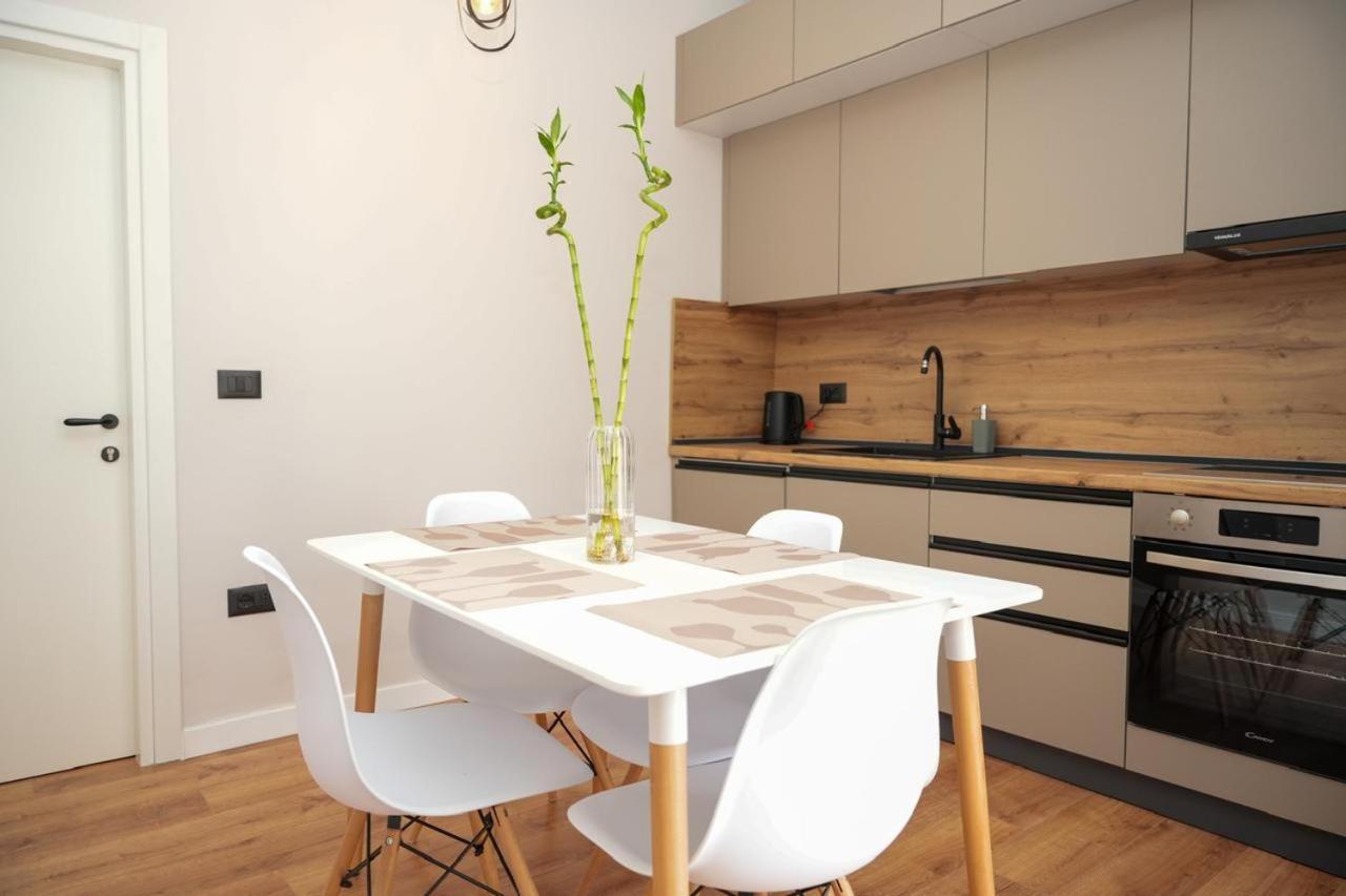 Bougainvilla Apartments Тирана Екстериор снимка
